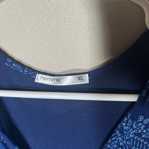 Blue and Blue Print Swingy Top Femme by tresics Sleeveless V neck - Picture 3 of 6